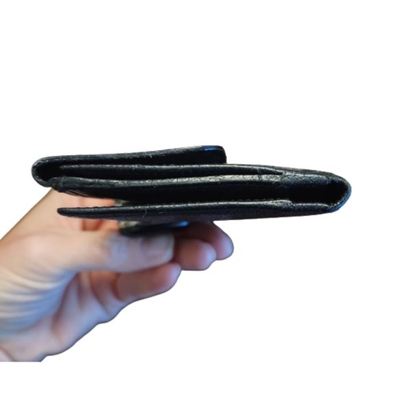 AUTHENTIC RARE VINTAGE GUCCI LONG BLACK WALLET WITH ENAMEL CLASP $895 - Picture 6 of 9